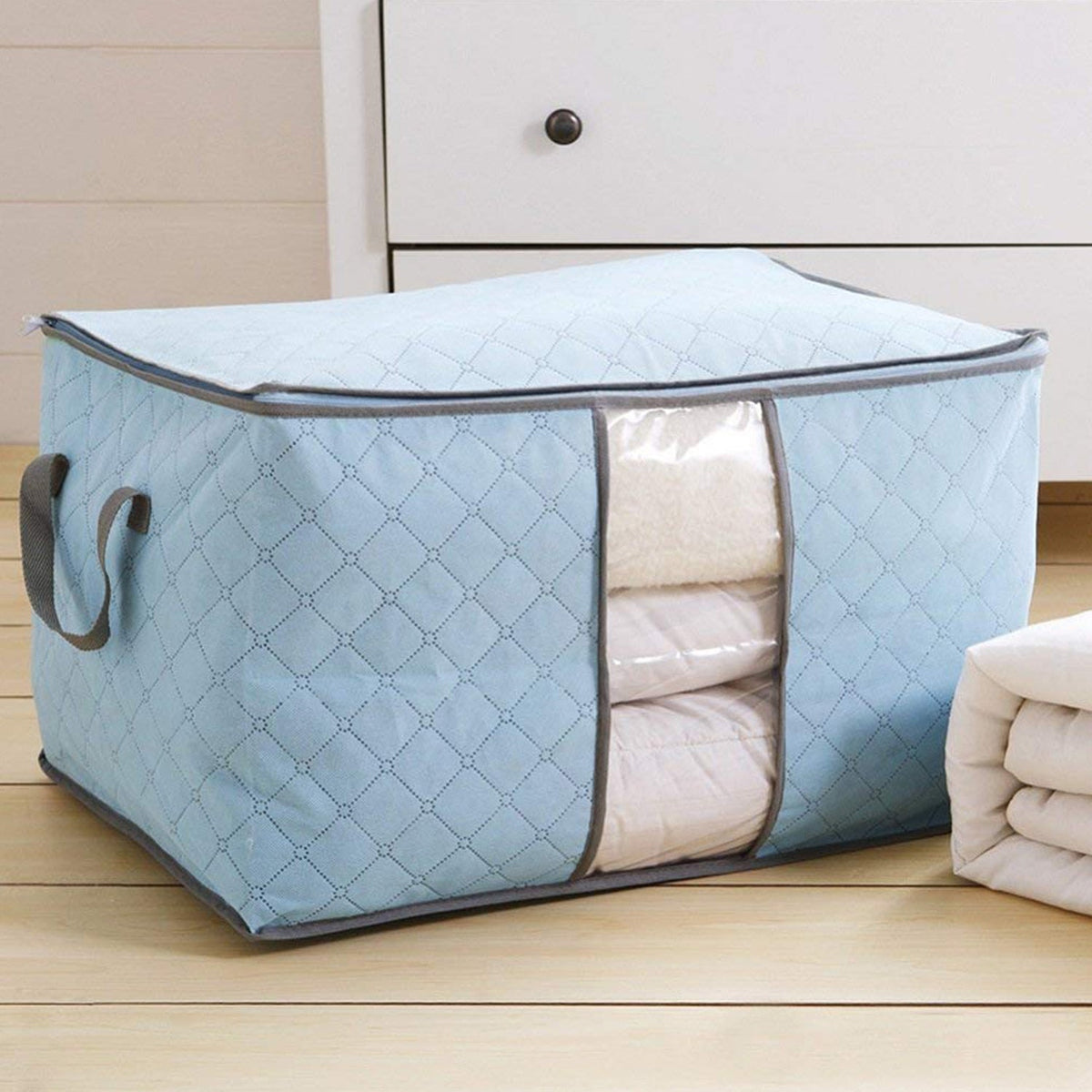 Side view of the non-woven fabric storage bag with its full zippered closure.