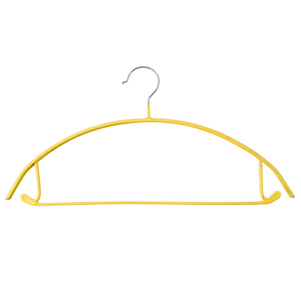 Durable garment hanger suitable for heavy and delicate clothing