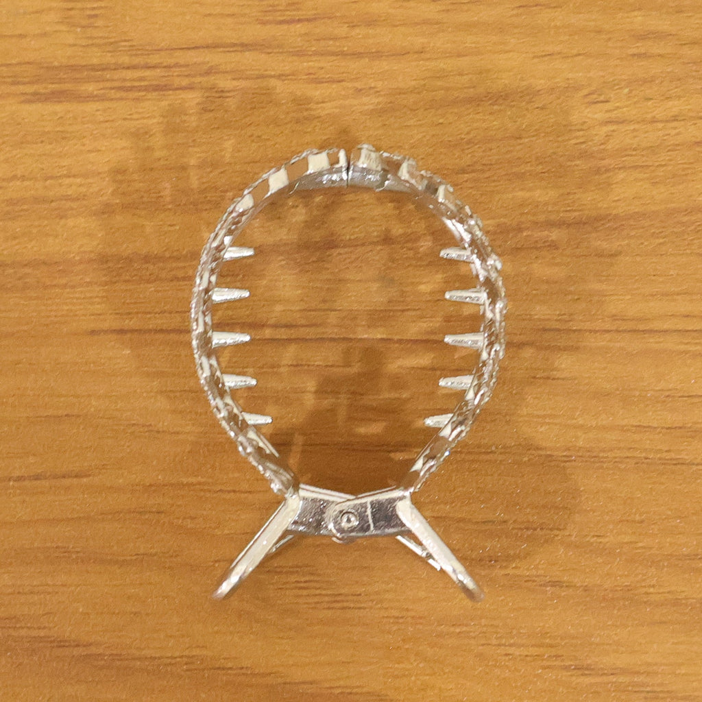Elegant Crystal Studded Hair Claw Clip – Stylish & Secure Grip
