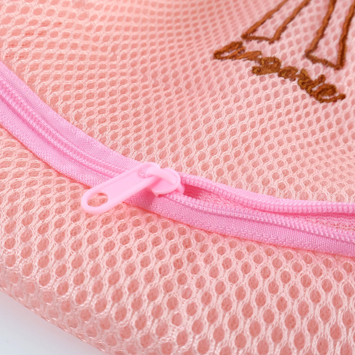 Mesh laundry bag cylindrical shape designed for pants and delicate clothes