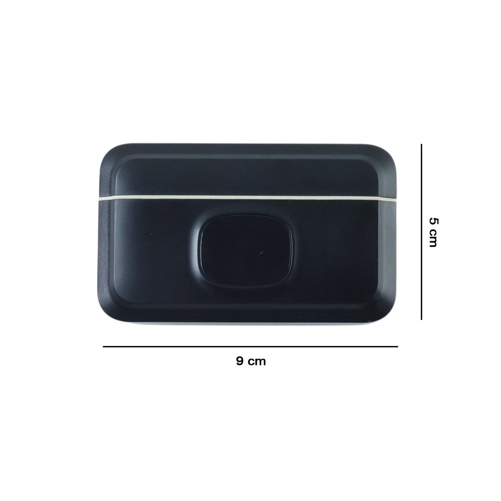 Durable wireless microphone set in compact design for creators